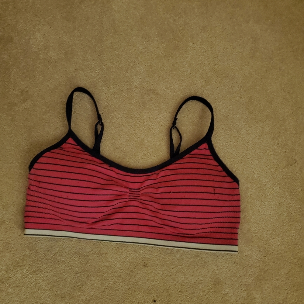 Sports bra